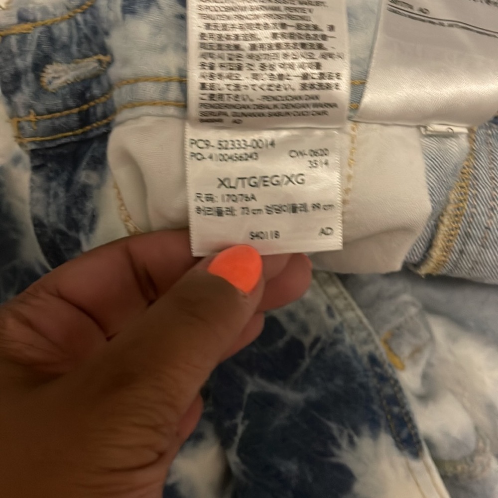 Levi’s Shortalls - Picture 6 of 6